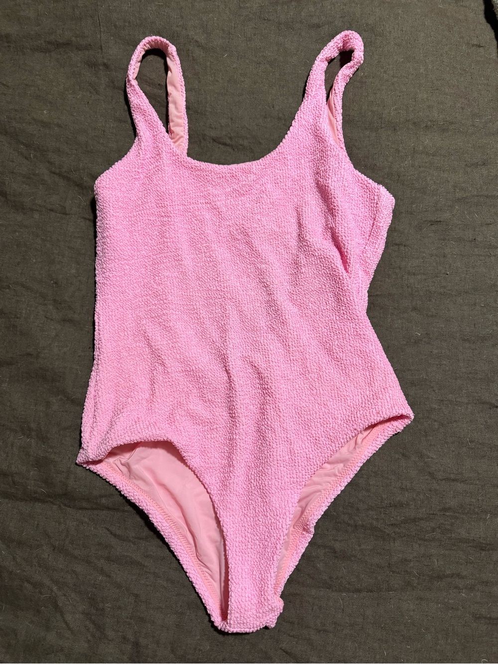 Women’s Pink Textured One-Piece Swimsuit - Classic Scoop